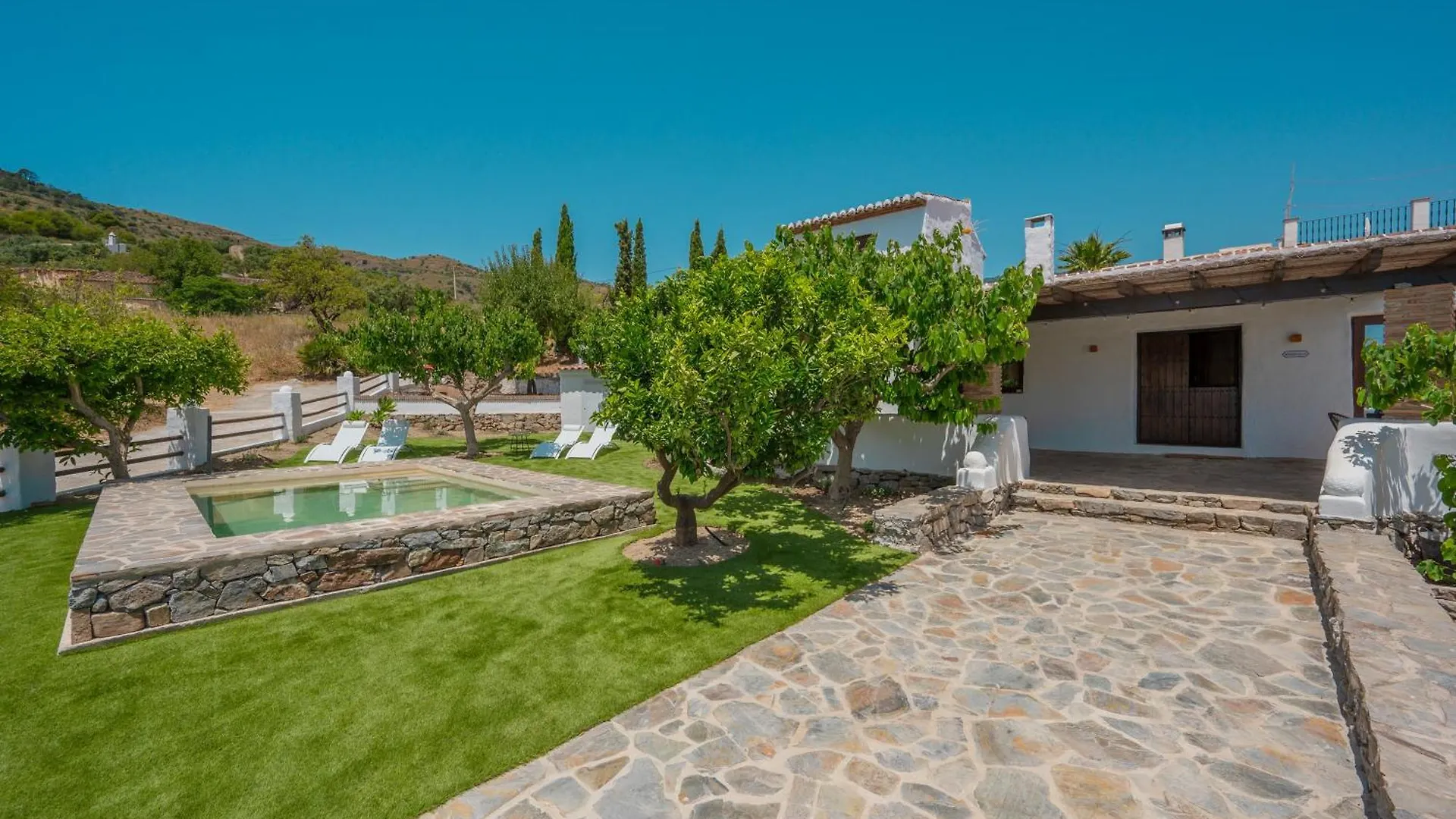 Rentitspain Complejo Rural Los Fandangos Lujo Y Confort Almuñécar Villa